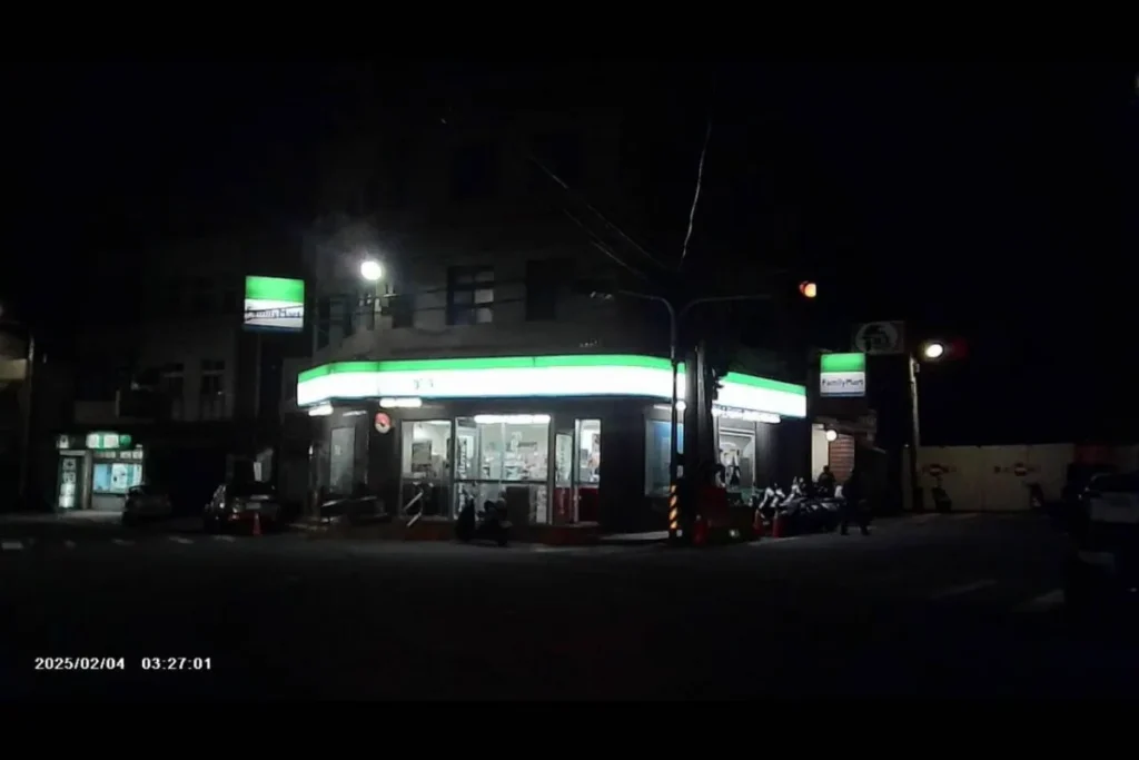 可口可樂迷你數位相機實拍:夜景
