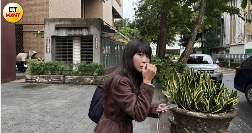 其他律師分析,可能檢方握有關鍵證據,認罪不只可能減刑,還能保住律師證