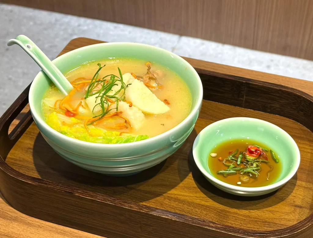 2026 必比登名單：青嬌的黃金山藥雞燉湯。